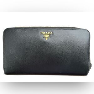 Prada Black Saffiano Leather Wallet Classic Luxury Piece